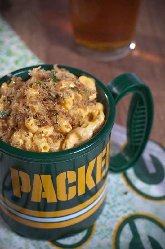 Beer-Cheese-Mac-Cheese_Lambeau-Field_LR.jpg